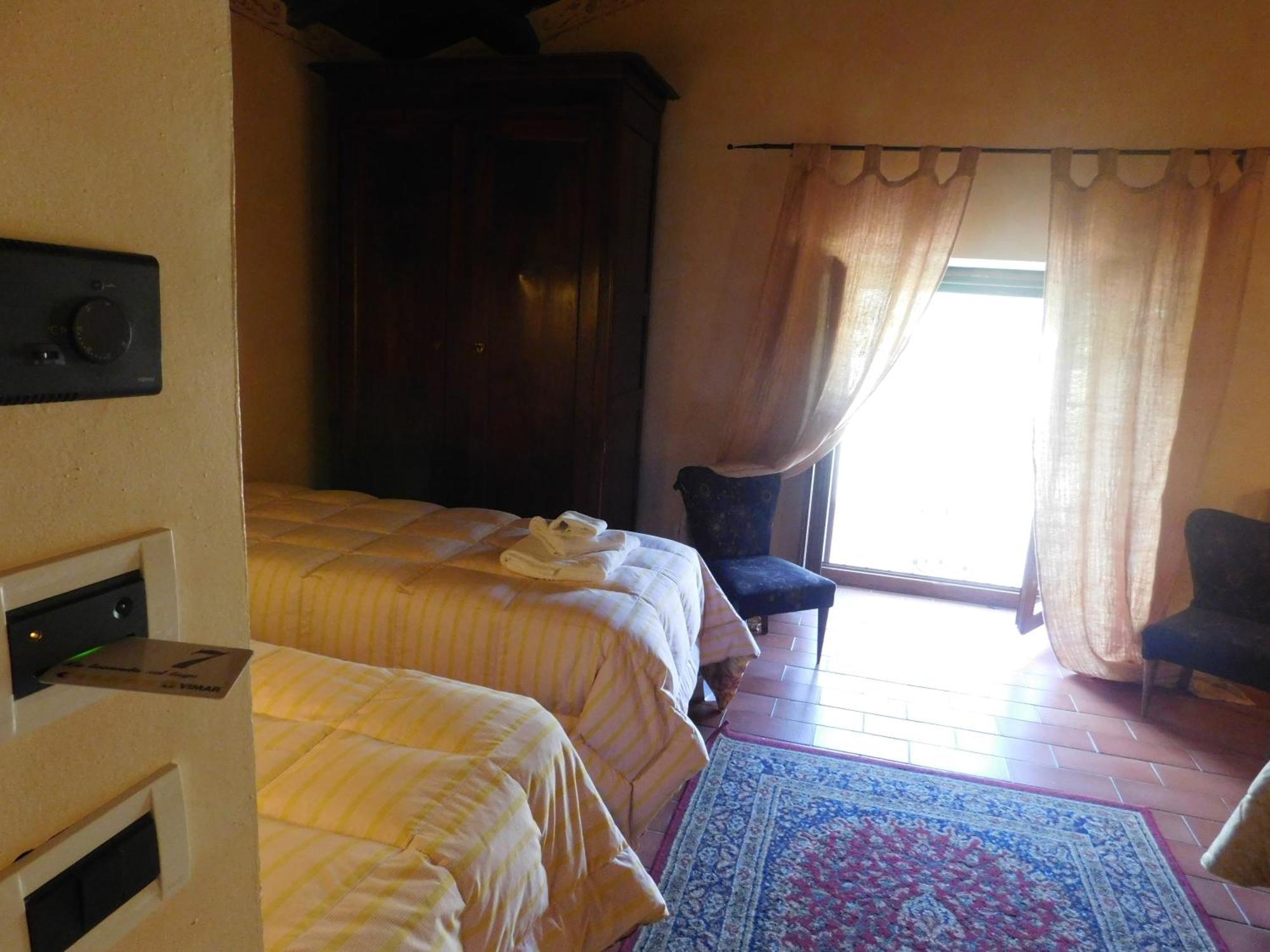 La Locanda sul Lago Santo Stefano Di Sessanio Quarto foto